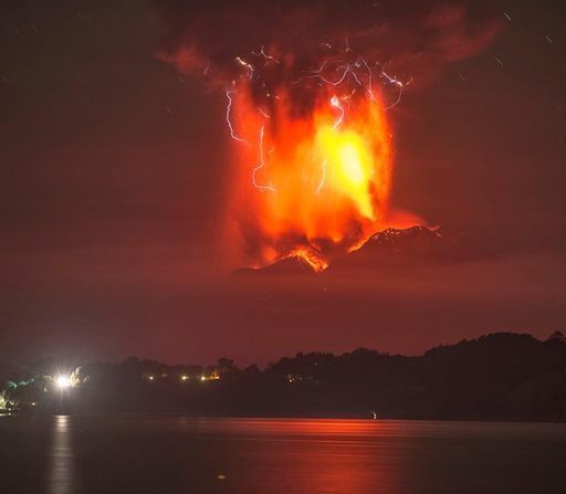 volcanic-lightning