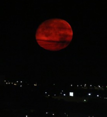 red-moon-wyoming02
